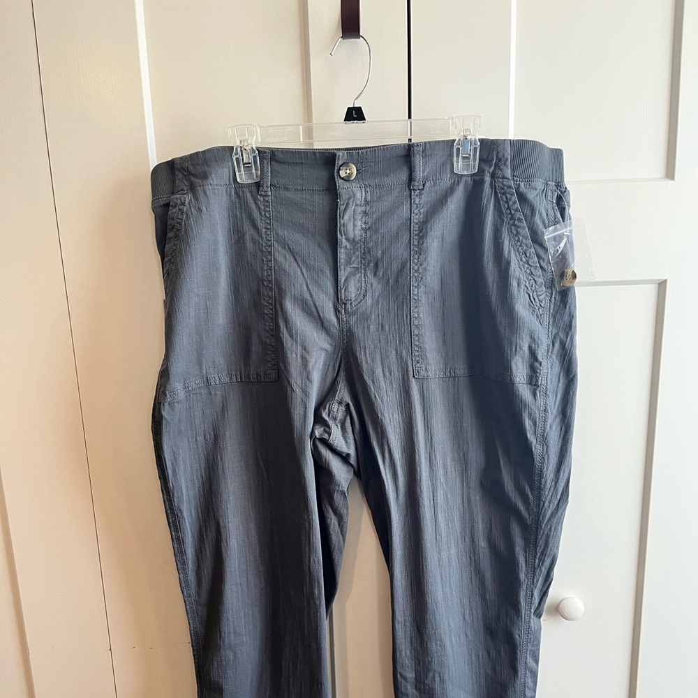 NWT Sonoma Dark Grey Khaki Capris 18W